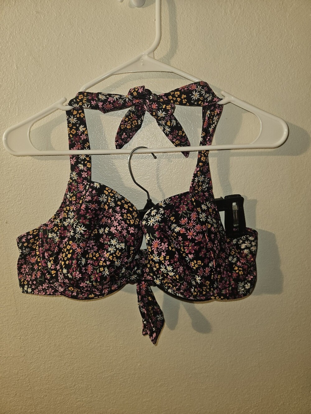 Adore Me Womans Floral Halter Bikini Top Size 40D